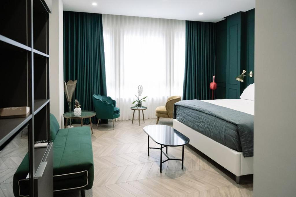 Salotto Room Boutique ペスカーラ エクステリア 写真