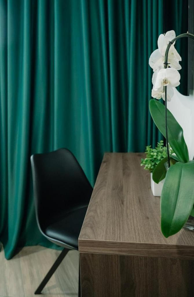 Salotto Room Boutique ペスカーラ エクステリア 写真